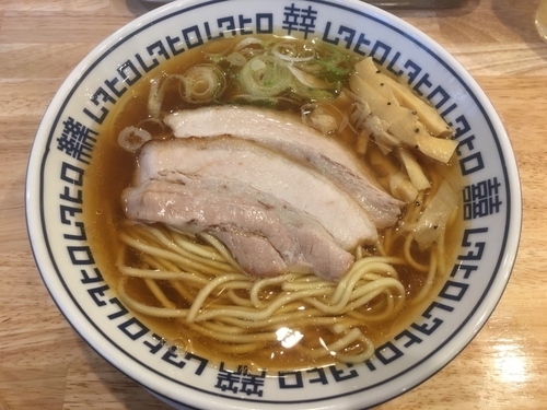 「中華そば750円、こくにぼ中華そば800円」@中華そばムタヒロ 国立店の写真