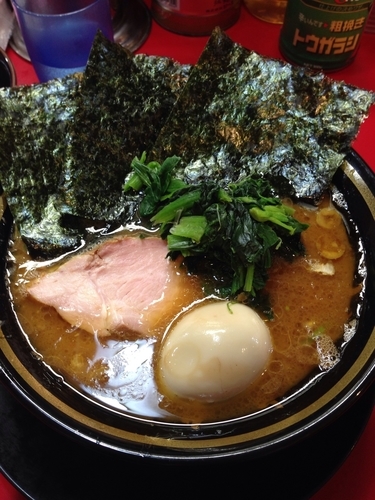 「ラーメン＋味玉」@家系ラーメン とらきち家の写真