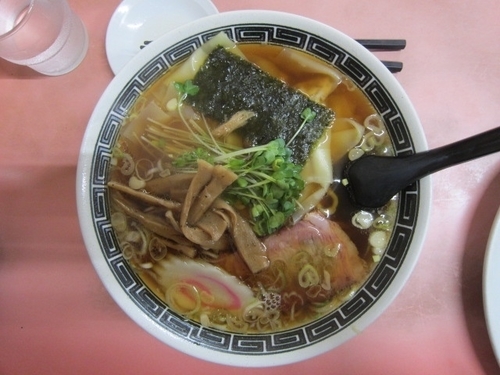 「ワンタン麺　６５０円」@菜華軒の写真