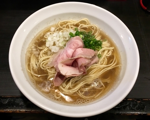 「特撰あごそば」@灰汁中華 丿貫 福富町本店の写真