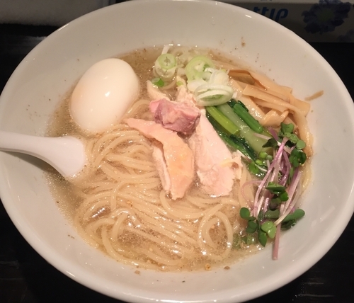 「冷たい塩生姜ラーメン+味玉」@塩生姜らー麺専門店 MANNISHの写真