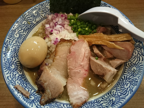 「味玉極上濃厚煮干しそば」@煮干しつけ麺 宮元の写真