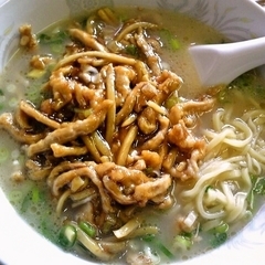 金石餃子店の画像