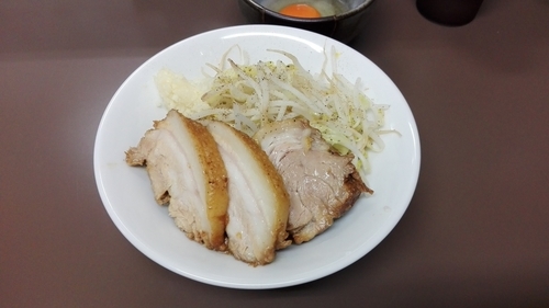 「油そば（小）+豚2枚」@ブタヤマニンニクンの写真