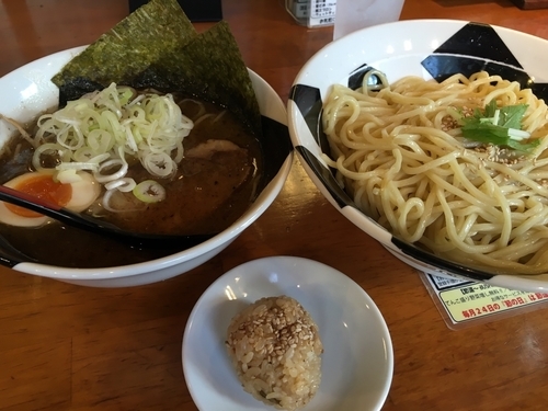 「つけ麺中盛り」@つけ麺おんのじ 仙台本店の写真
