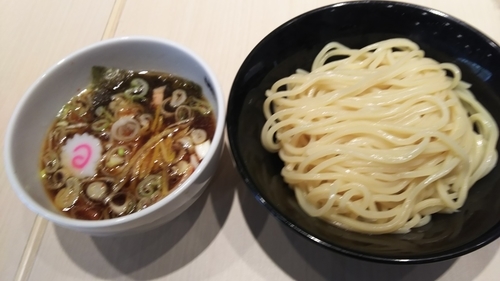 「つけめん(ライト)」@UNDERGROUND RAMEN 頑者 コクーンシティさいたま新都心店の写真