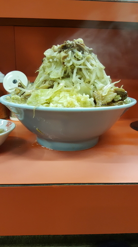 「富士丸ラーメン850円(硬め、ヤサイニンニクアブラ)」@ラーメン富士丸 神谷本店の写真