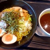 カレーつけ麺　780円　他