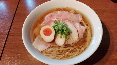 「中華そば(淡口)」@寿製麺よしかわ 川越店の写真