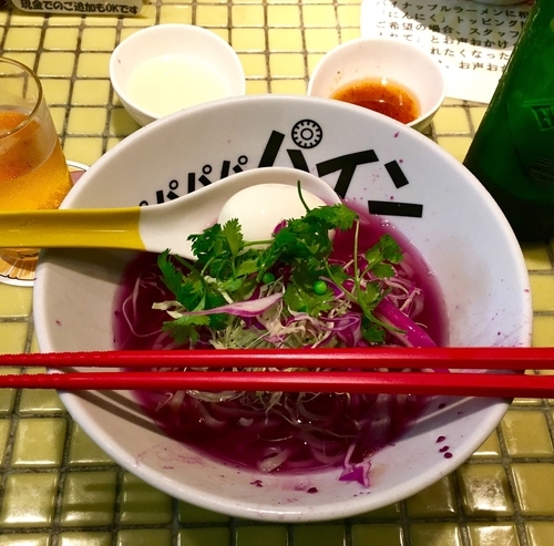 「ショショショショ初号機【8月末まで限定】+味玉」@パイナップルラーメン屋さん パパパパパインの写真