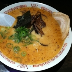 三十二代目 哲麺 道頓堀店の画像