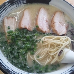 博多とんこつらーめん ふじおかの画像