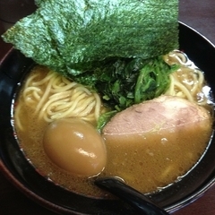 横浜家系 助格家の画像