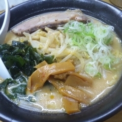 北海道らーめん はち 伊勢原店の画像