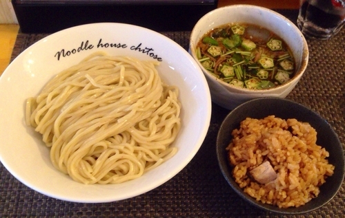 「ざる麺700円　肉炊き飯　100円」@麺庵ちとせの写真
