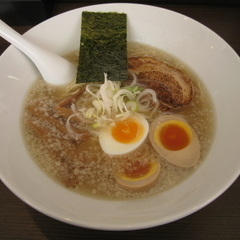 らーめん まる吉 六本木店の画像