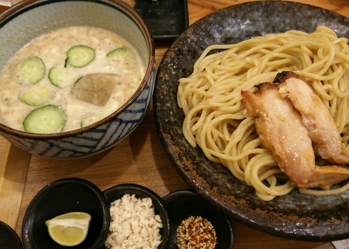「[夏季限定]冷汁味噌つけ麺　780円」@味噌が一番 西武新宿駅前店の写真