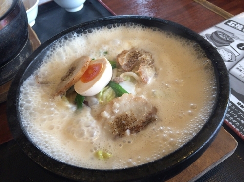 「焦がし焼豚麺(豚骨)」@石焼らーめん 火山 春日部店の写真