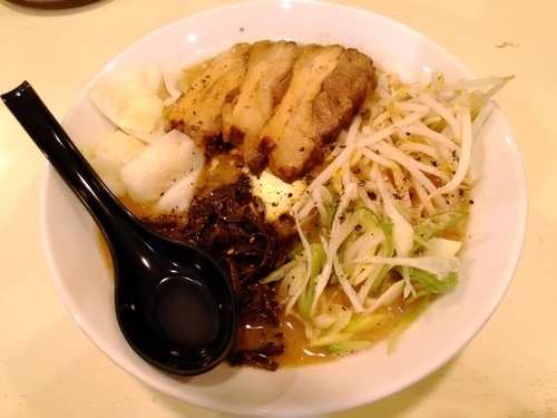 「濃厚味噌ラーメン」@麺処 桃原 宜野湾伊佐店の写真