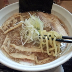 醤油らーめん いるかの画像