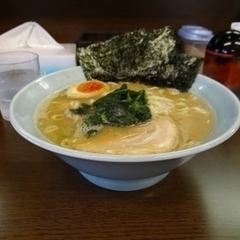 横浜家系六角ラーメン 源壱家の画像