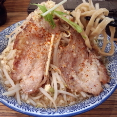 東京とんこつ ましこ亭 竹ノ塚駅前店の画像