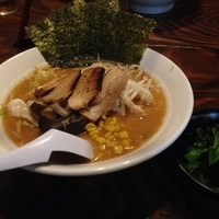 味噌らーめん・ほうれん草 730円＋100円