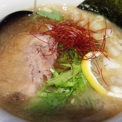 横浜家系濃厚とんこつラーメン 竹取家の画像
