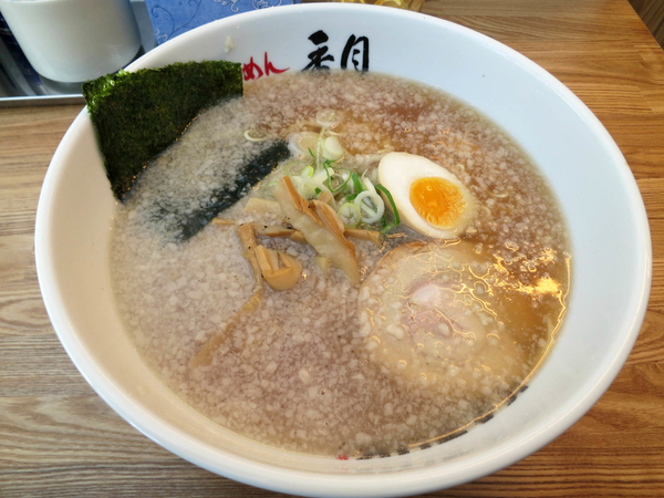 背脂醤油ら~めん