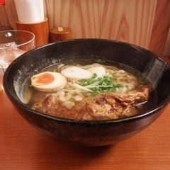 沖縄そば ちゅらすば屋の画像