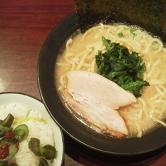 横浜家系ラーメン 墨田家の画像
