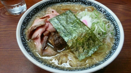 「背脂中華そば850円+半チャーハン350円」@良温(Ra-on)の写真