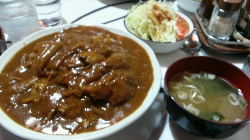 「カツカレー　670円」@ピッチャーゴロの写真