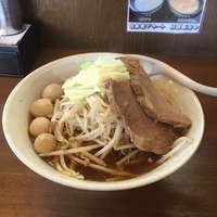 ジャイ麺（中盛、野菜、ニンニク、ショウガ増し、880¥）