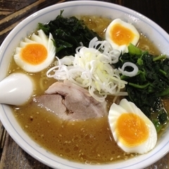 よこはまらあめん東名家 海老名南店の画像