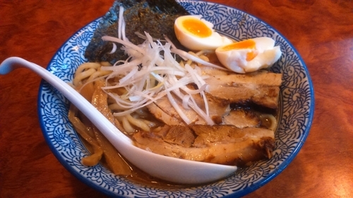 「濃厚ラーメン800円+くずれ玉子50円」@自家製太麺 元気屋の写真
