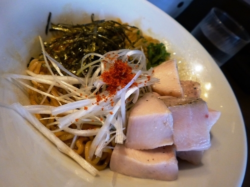 「【限定】コーチン鶏油の油そば」@つけ麺 一燈の写真