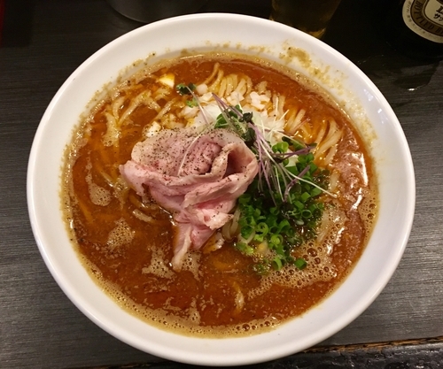 「牛脂カレー煮干しそば」@灰汁中華 丿貫 福富町本店の写真