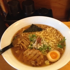 和風とんこつらーめん SUGAZOの画像