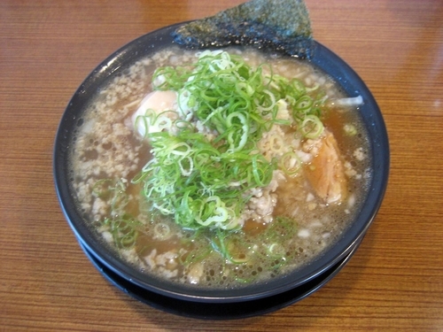 「全部入り800円＋鶏カルボナーラそば750円」@〇平ラーメンの写真