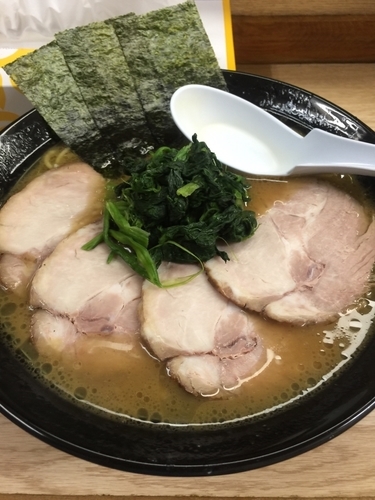 「チャーシュー麺中盛1000円、硬め濃いめ」@がん家の写真