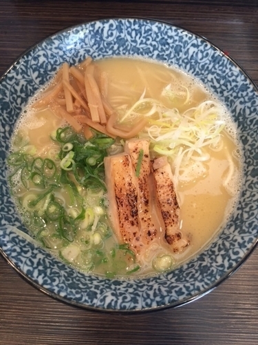 「濃厚鶏そば　830円」@鶏そば 一瑳の写真