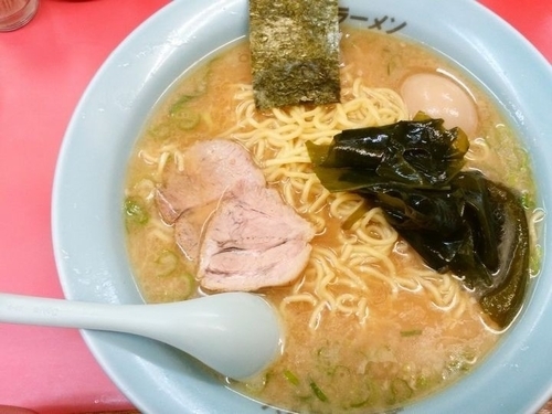 「ラーメン（中）」@ラーメンショップ 堀切店の写真