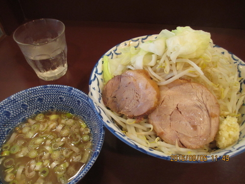 「塩つけめん大盛　麺増し野菜増し　￥880」@らーめん陸の写真