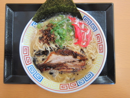 「博多BLACK（大盛）７２０円」@麺処 象山屋の写真