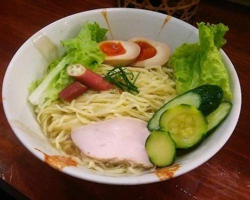 「冷やし鯛らーめん【夏期限定】中盛、半熟味玉、一口ごはん」@旬麺しろ八の写真