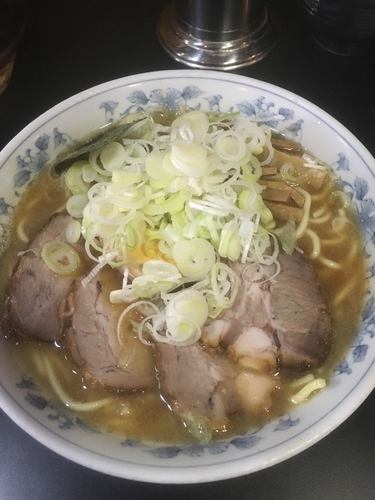 「ラーメン ねぎ＋チャーシュー2枚」@麺屋 ごとうの写真