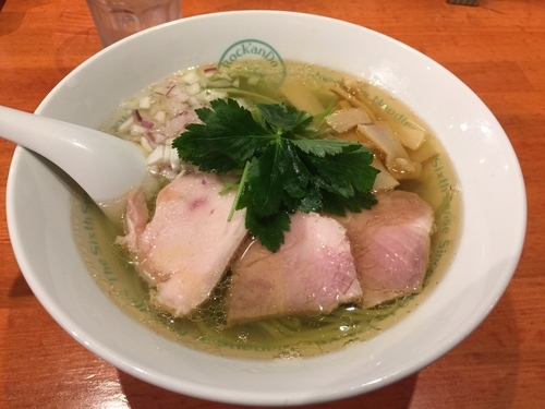 「塩グリーン麺」@麺屋 六感堂 Rock'anDoの写真