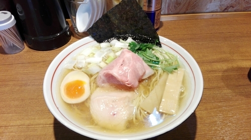 「煮干そば・白醤油」@寿製麺よしかわ 川越店の写真