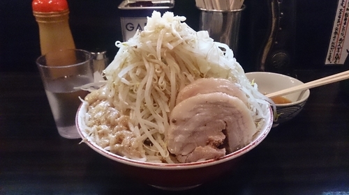 「豚そば780円+豚変更50円+生卵50円」@大盛軒の写真